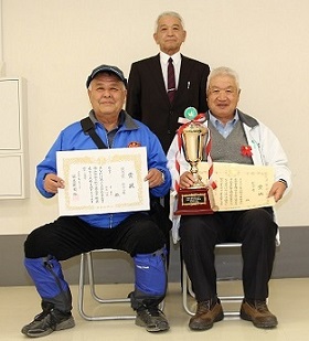全国伝書鳩品評会ベスト3席