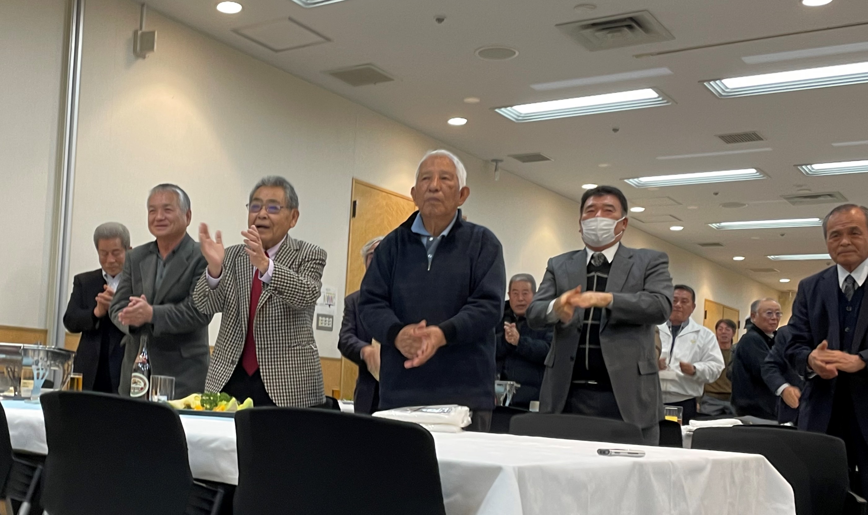 村上新福会長 一本締め