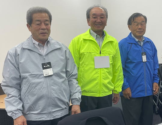 フェスティバルのジャンパー検討会