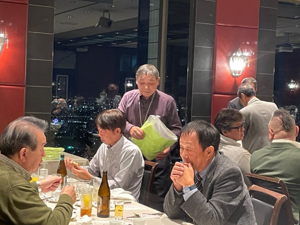 ビンゴ大会で大忙し